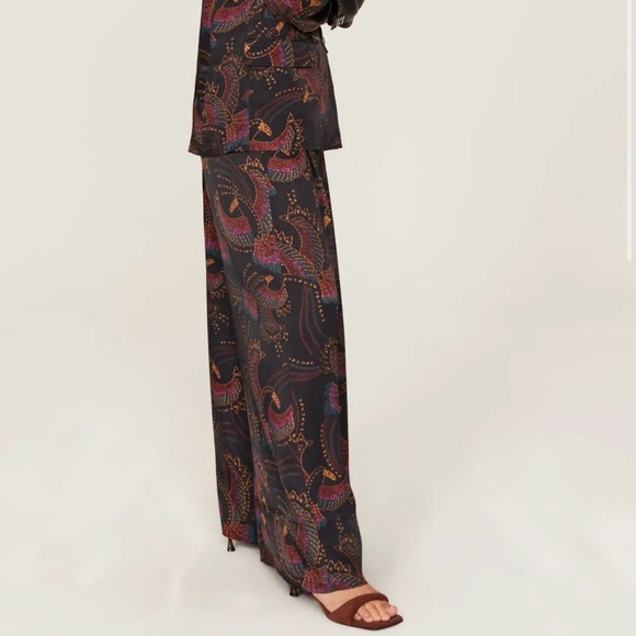 House of Harlow 1960 Black and Multicolor toucan pants - Picture 2 of 11